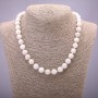 Collana in adularia con sfere naturali lisce, diametro 10 mm (±), lunghezza 45 cm