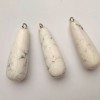 Saldo Pendente in kaolinite a forma di goccia 42×15 mm (prezzo per 1 pezzo) con imperfezioni naturali