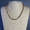 Collana in selinite naturale con sfere sfaccettate da 6 mm di diametro, lunghezza 49 cm +/-