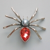Spilla-pendente Ragno con cristallo rosso, perlina grigia, metallo argentato 45×39 mm